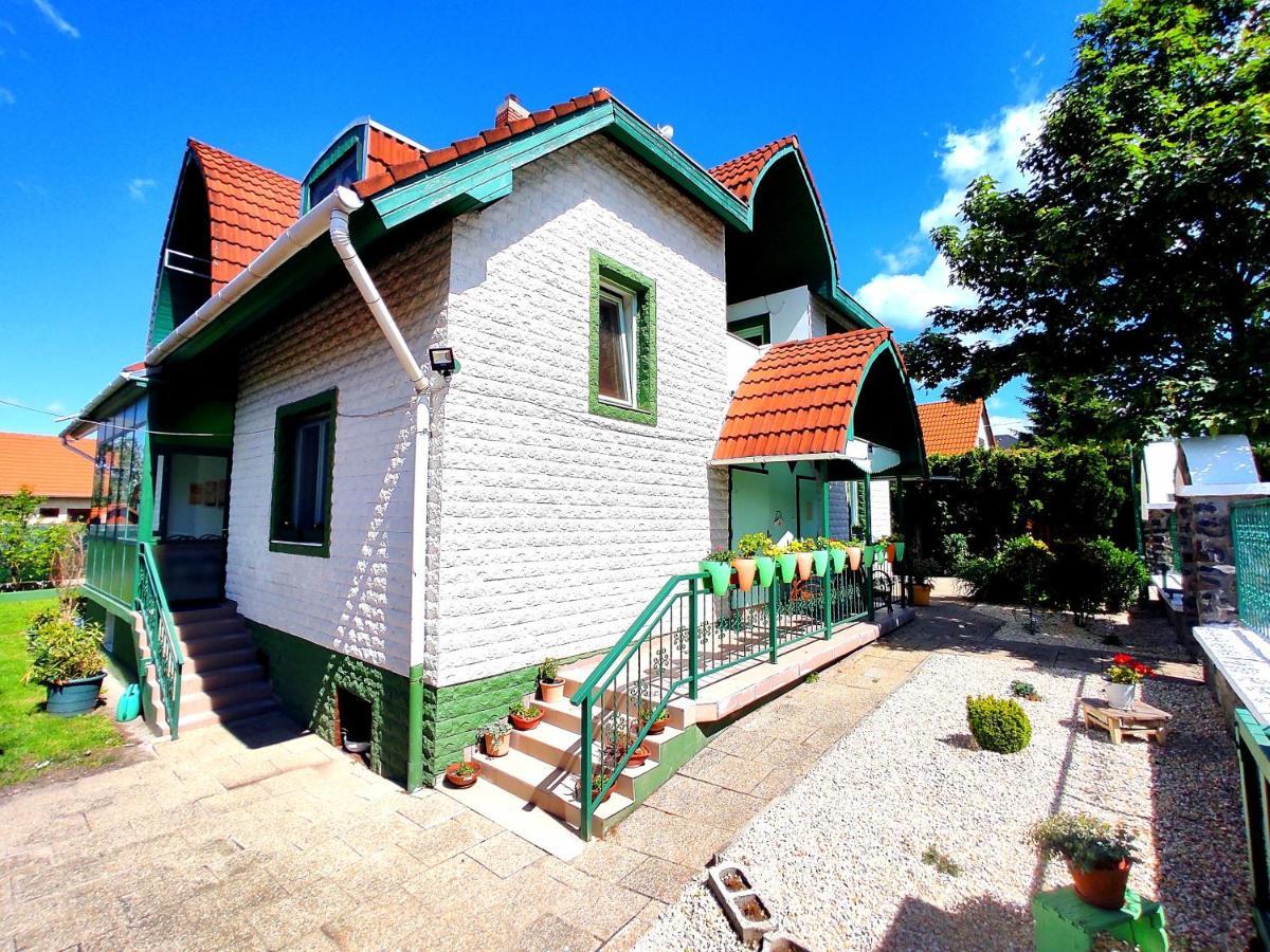 Dolce Villa Balaton 沃尼奥尔茨沃什海吉 外观 照片