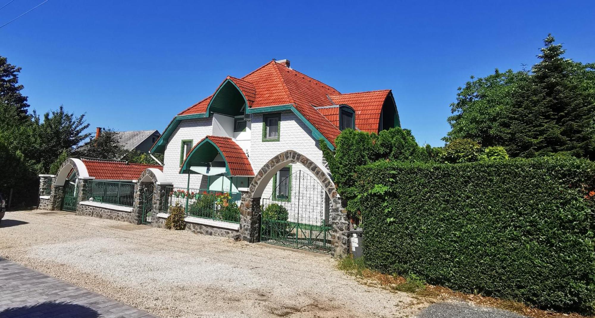 Dolce Villa Balaton 沃尼奥尔茨沃什海吉 外观 照片